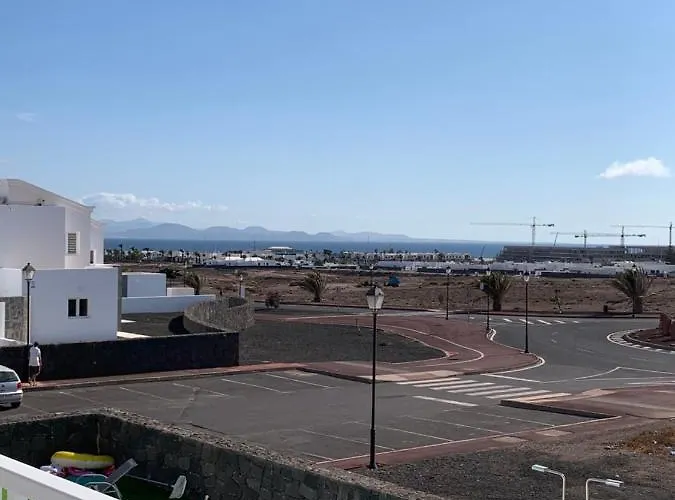 Trendy Casa Linea Semesterbostad