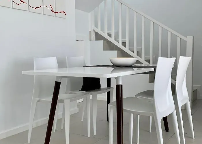 Semesterbostad Trendy Casa Linea