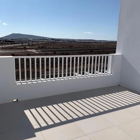 Trendy Casa Linea Semesterbostad