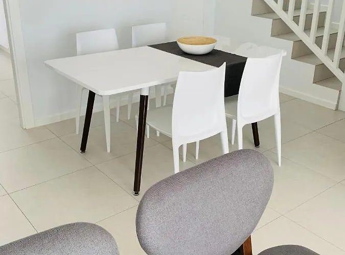 Trendy Casa Linea Feriehus *